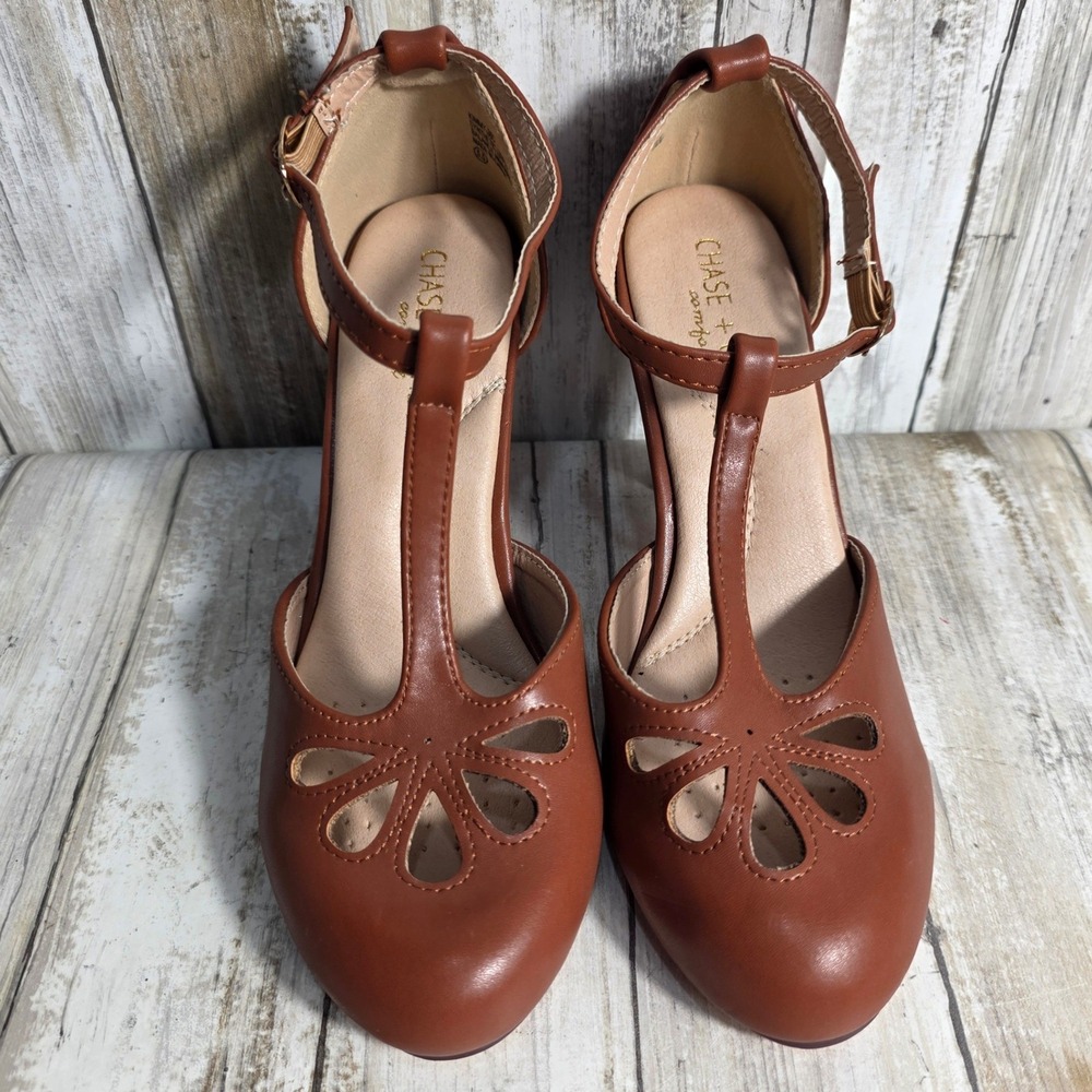 Chase & Chloe Kimmy-36C Brown T-Strap Floral Cutout Pumps Heels Womens 5.5 - Picture 3 of 11